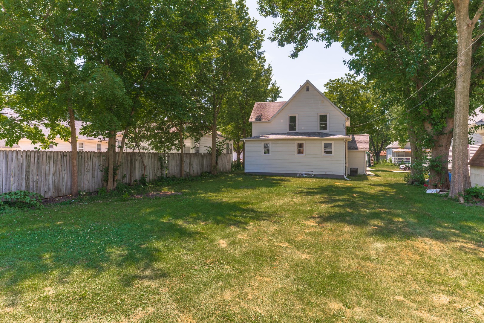 529 E Timber Street Property Photo 33