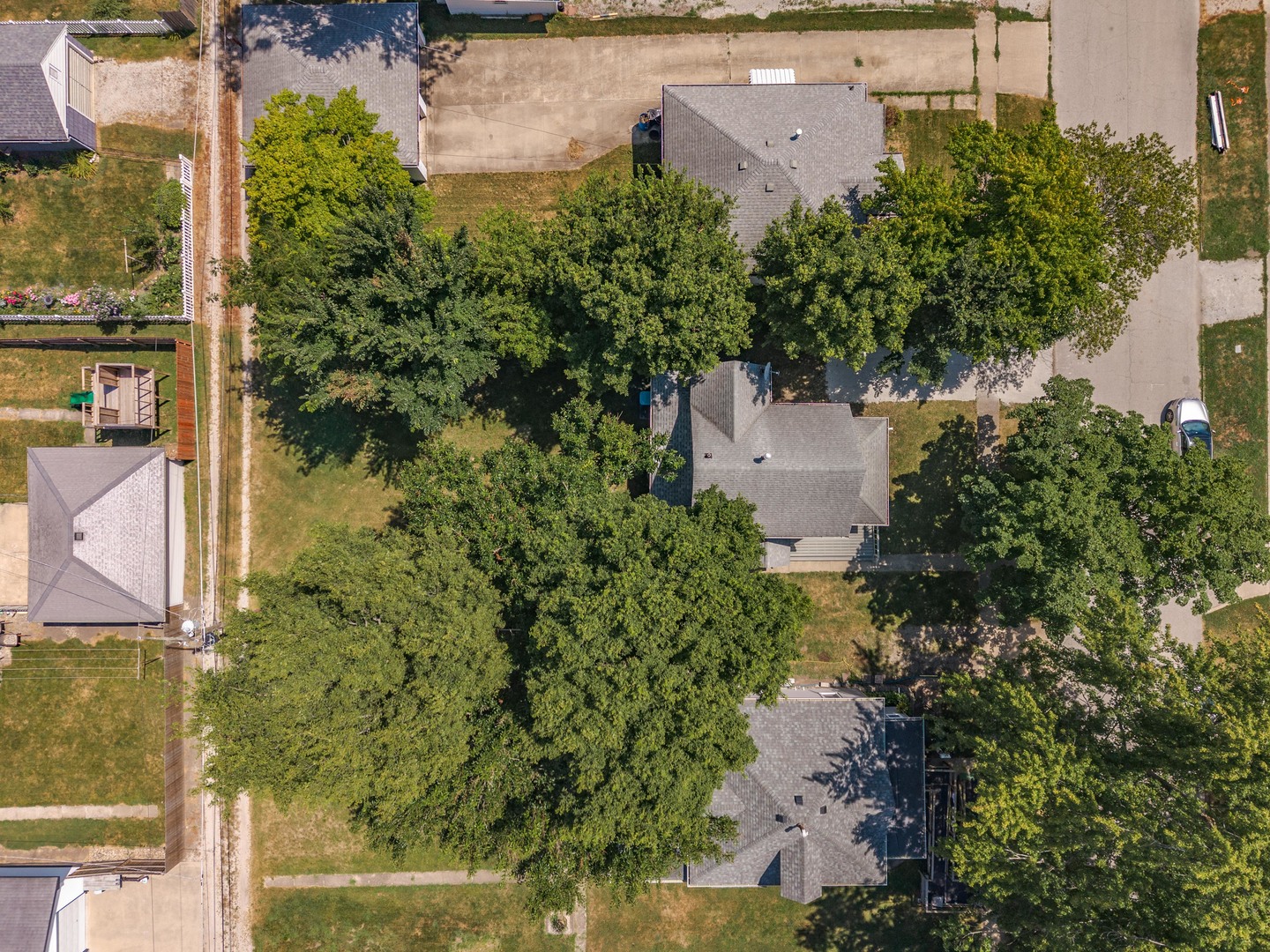 529 E Timber Street Property Photo 35