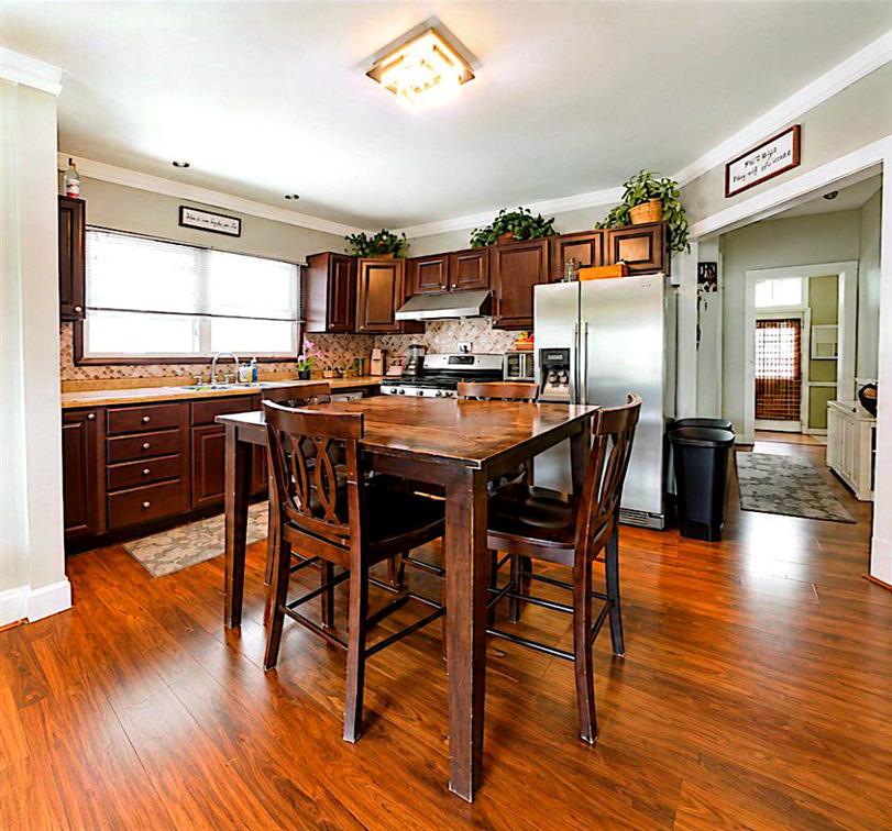 2133 N 75th Avenue Property Photo 4