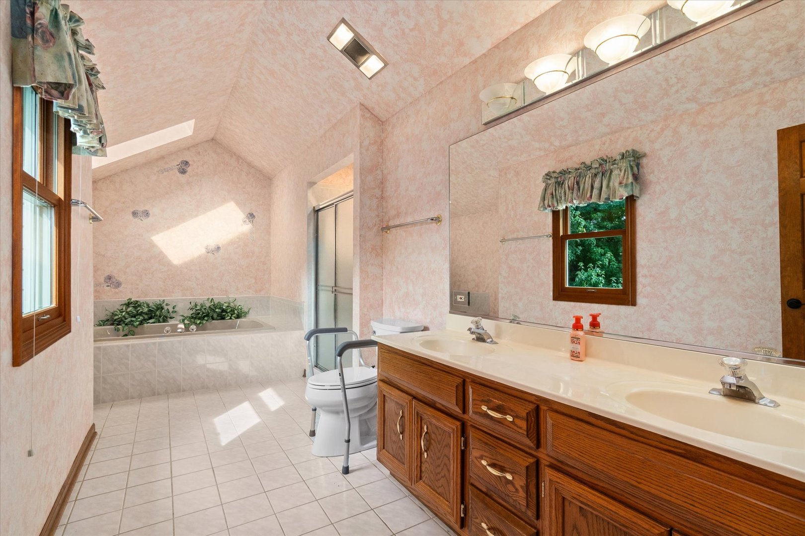 1308 Hamlet Road Property Photo 17