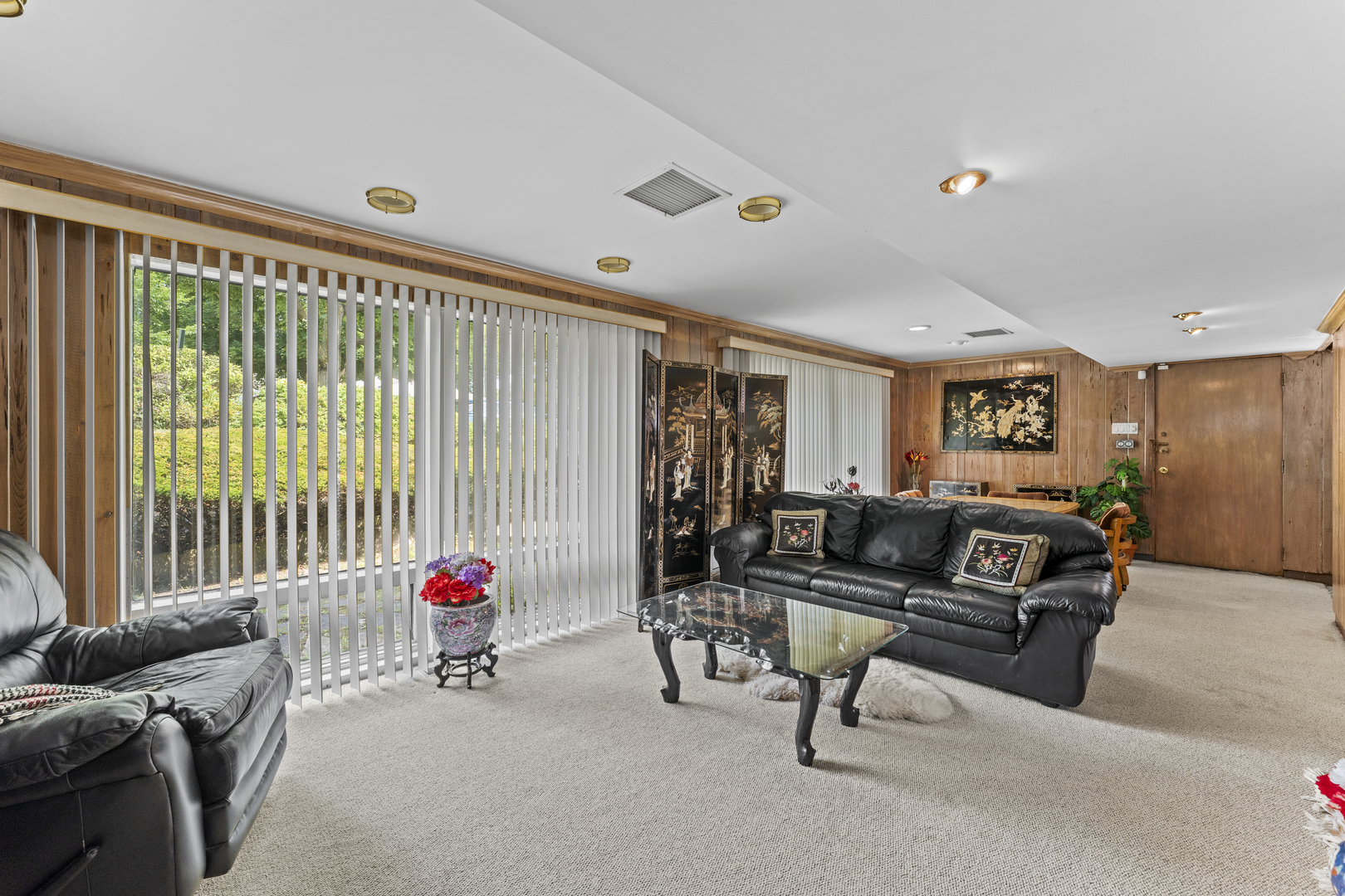 9055 Kenton Avenue Property Photo 14