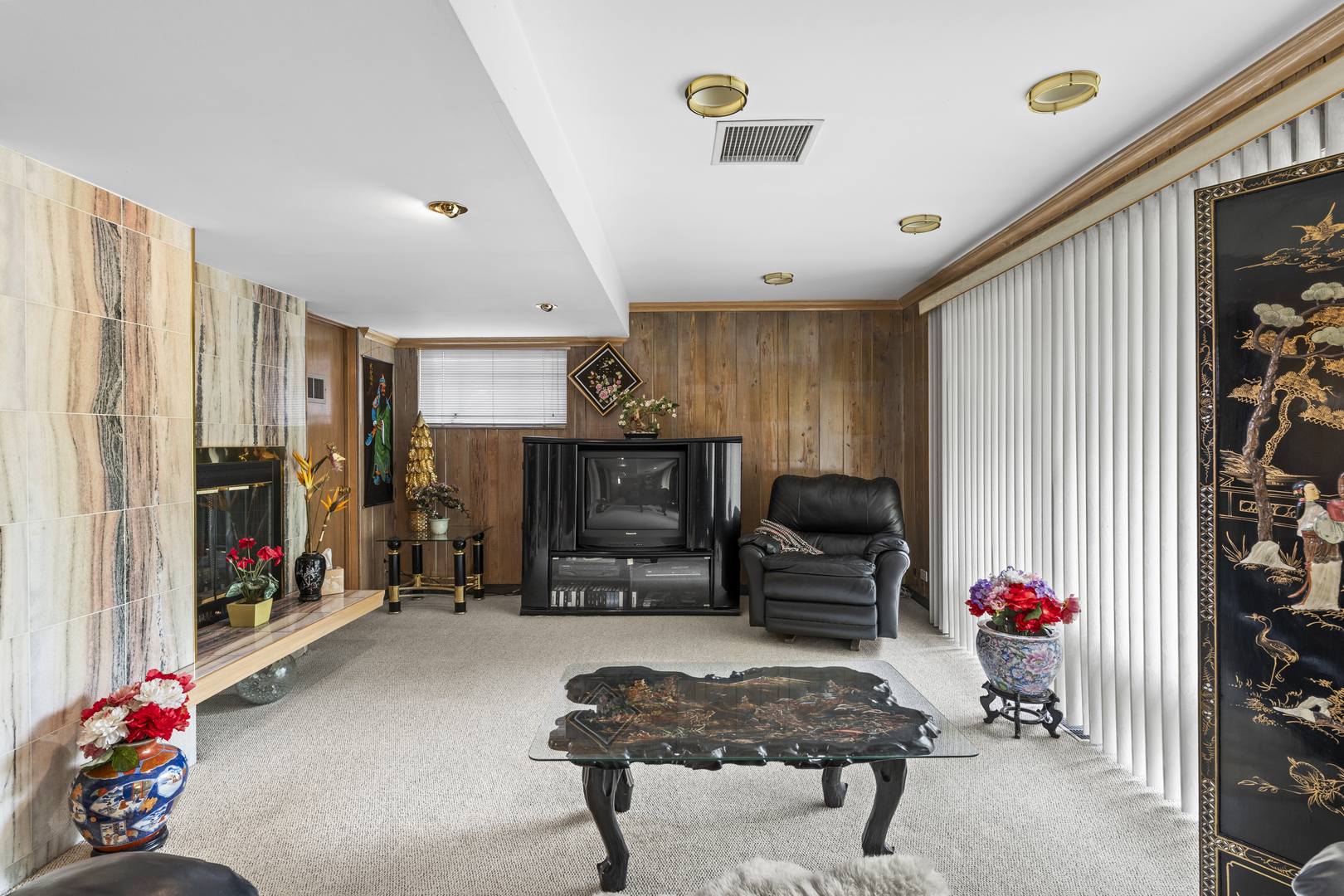 9055 Kenton Avenue Property Photo 16
