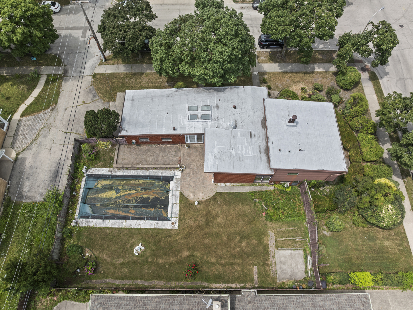 9055 Kenton Avenue Property Photo 29
