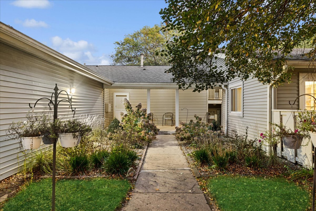 408 Waters Edge Drive C Property Photo 1