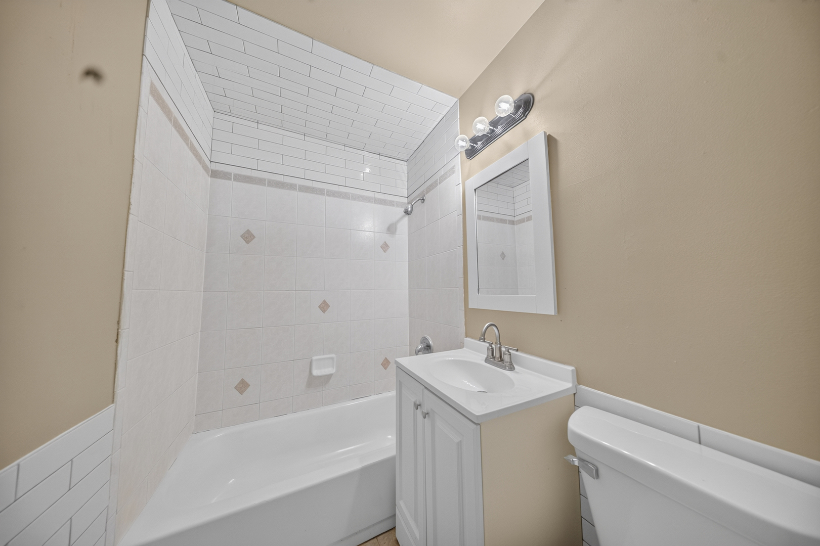 415 Shabbona Drive Property Photo 12