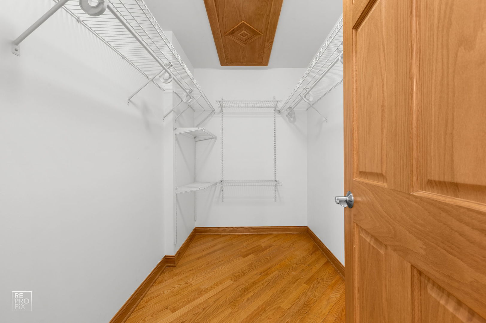 1017 E Red Oak Street Property Photo 33