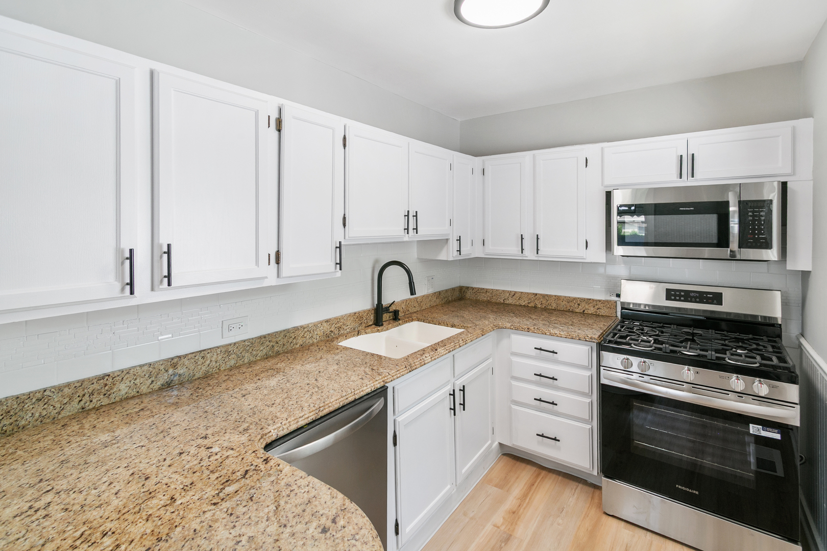 15332 Dante Avenue Property Photo 6