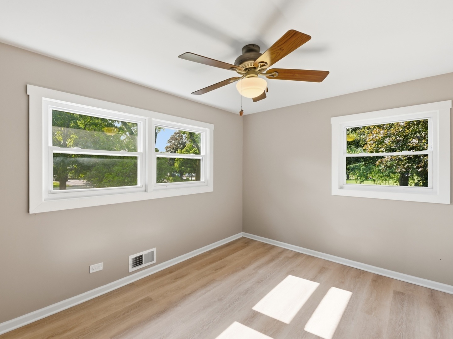5905 Lee Avenue Property Photo 12