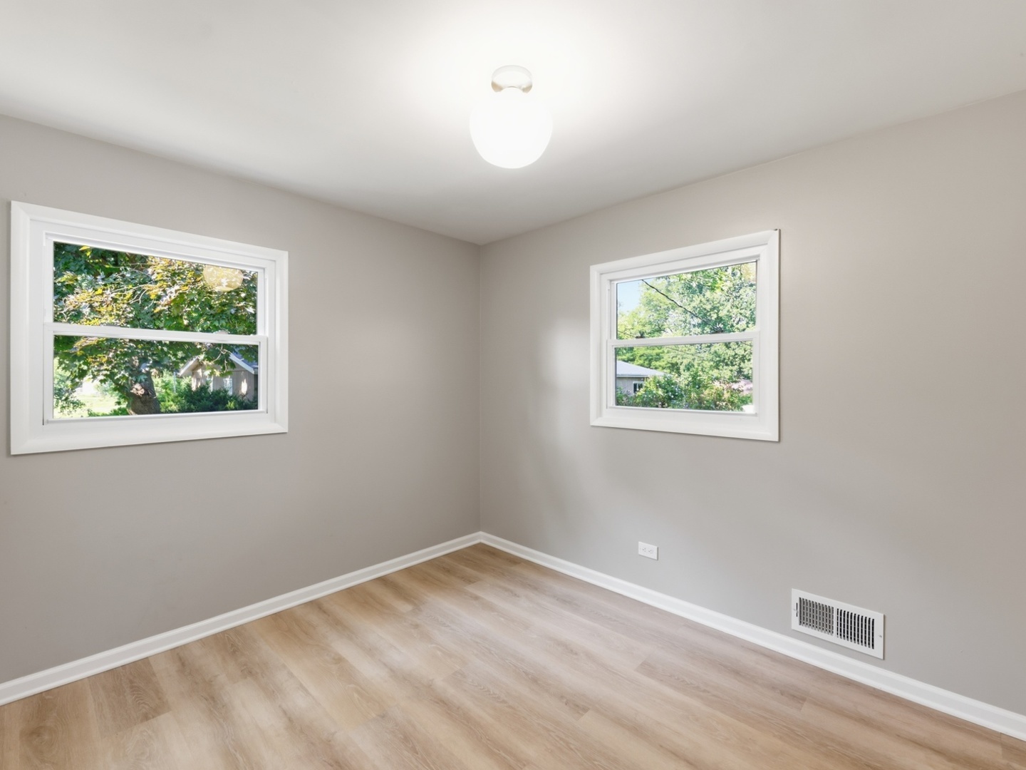 5905 Lee Avenue Property Photo 13