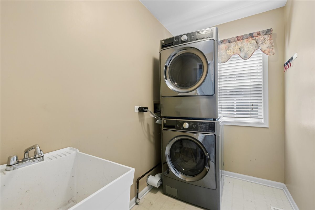 503 Regan Drive Property Photo 14