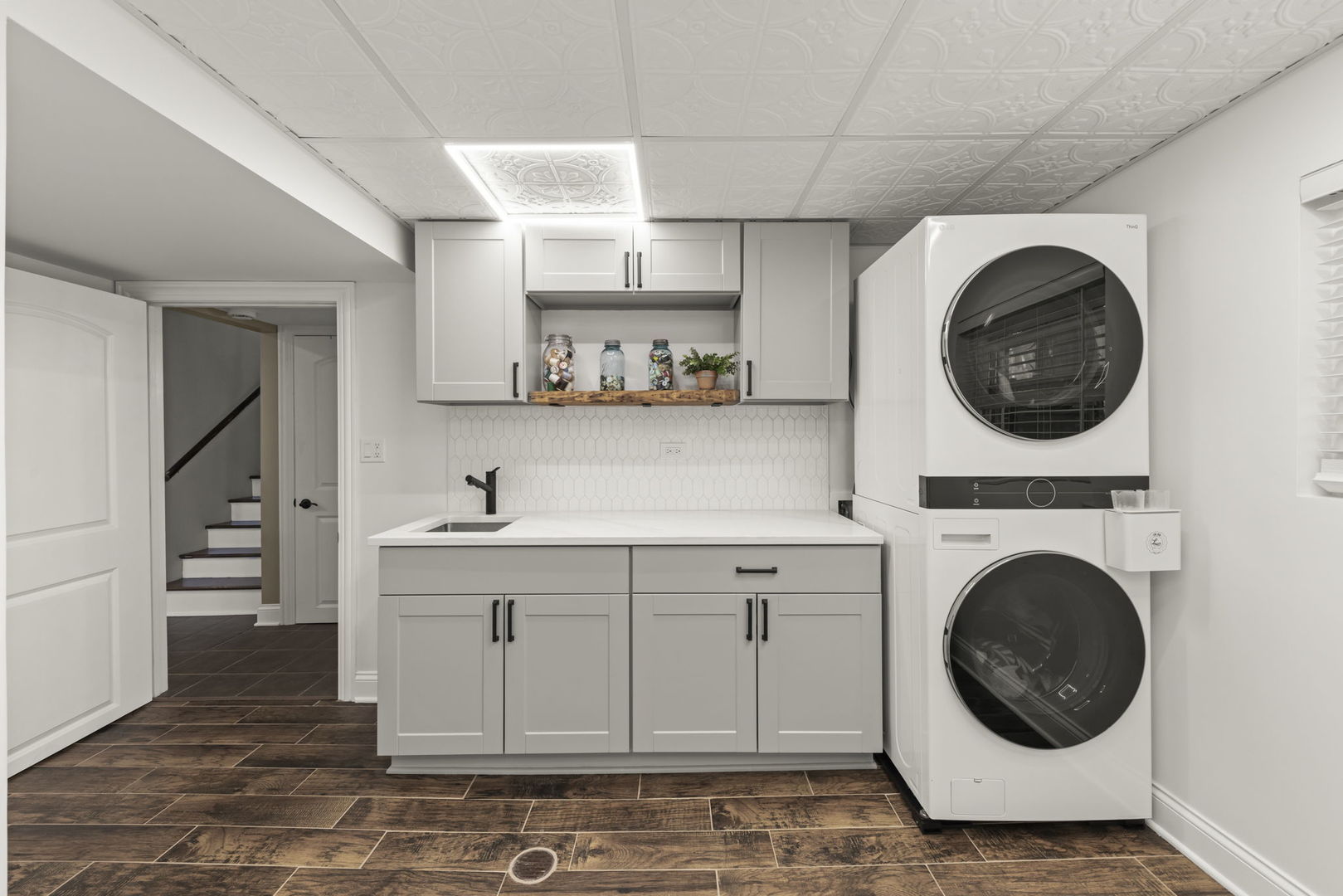 15w621 Diversey Avenue Property Photo 20