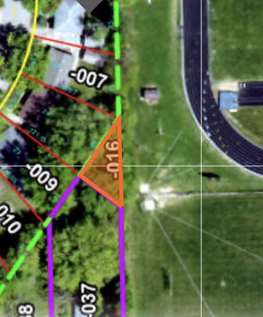 001 Gregory Court Property Photo 3