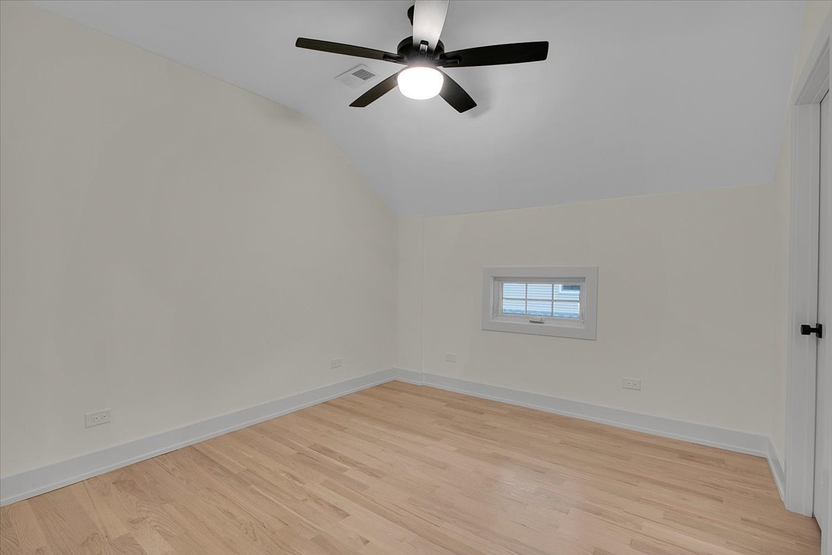 4036 W Warwick Avenue Property Photo 37