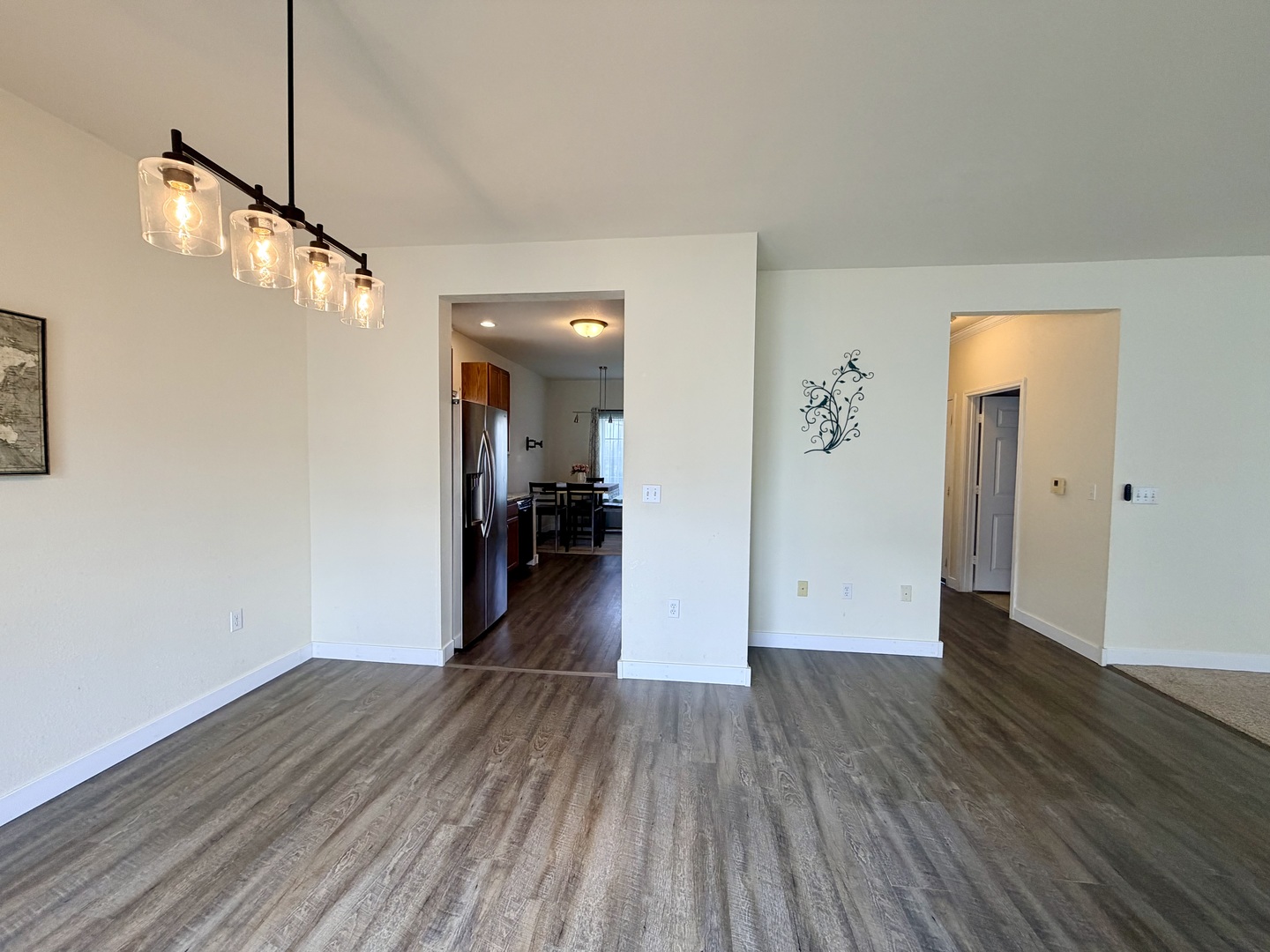 609 Lauterbur Lane Property Photo 4