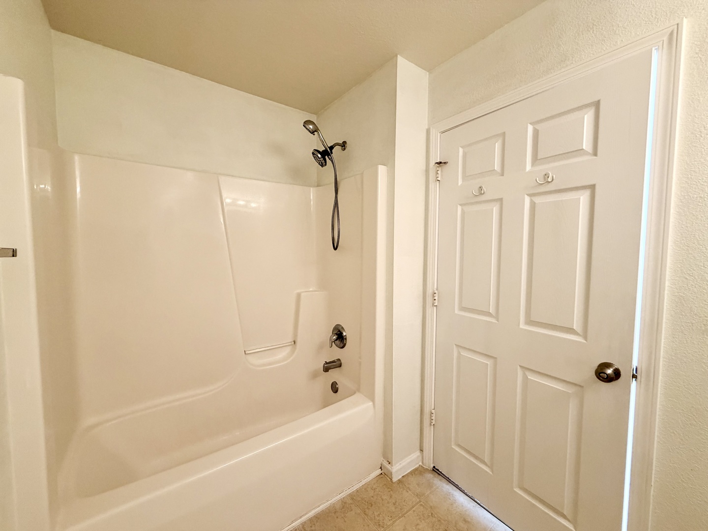 609 Lauterbur Lane Property Photo 20