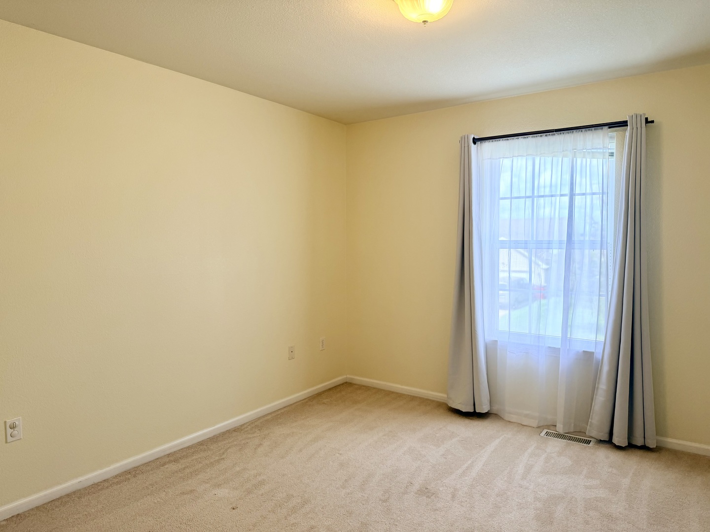 609 Lauterbur Lane Property Photo 25