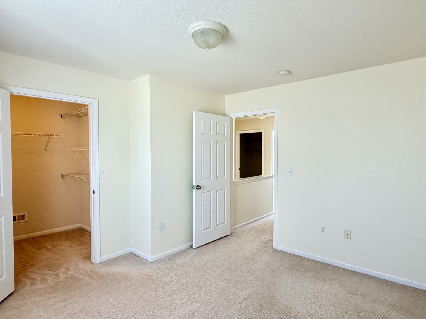 609 Lauterbur Lane Property Photo 26