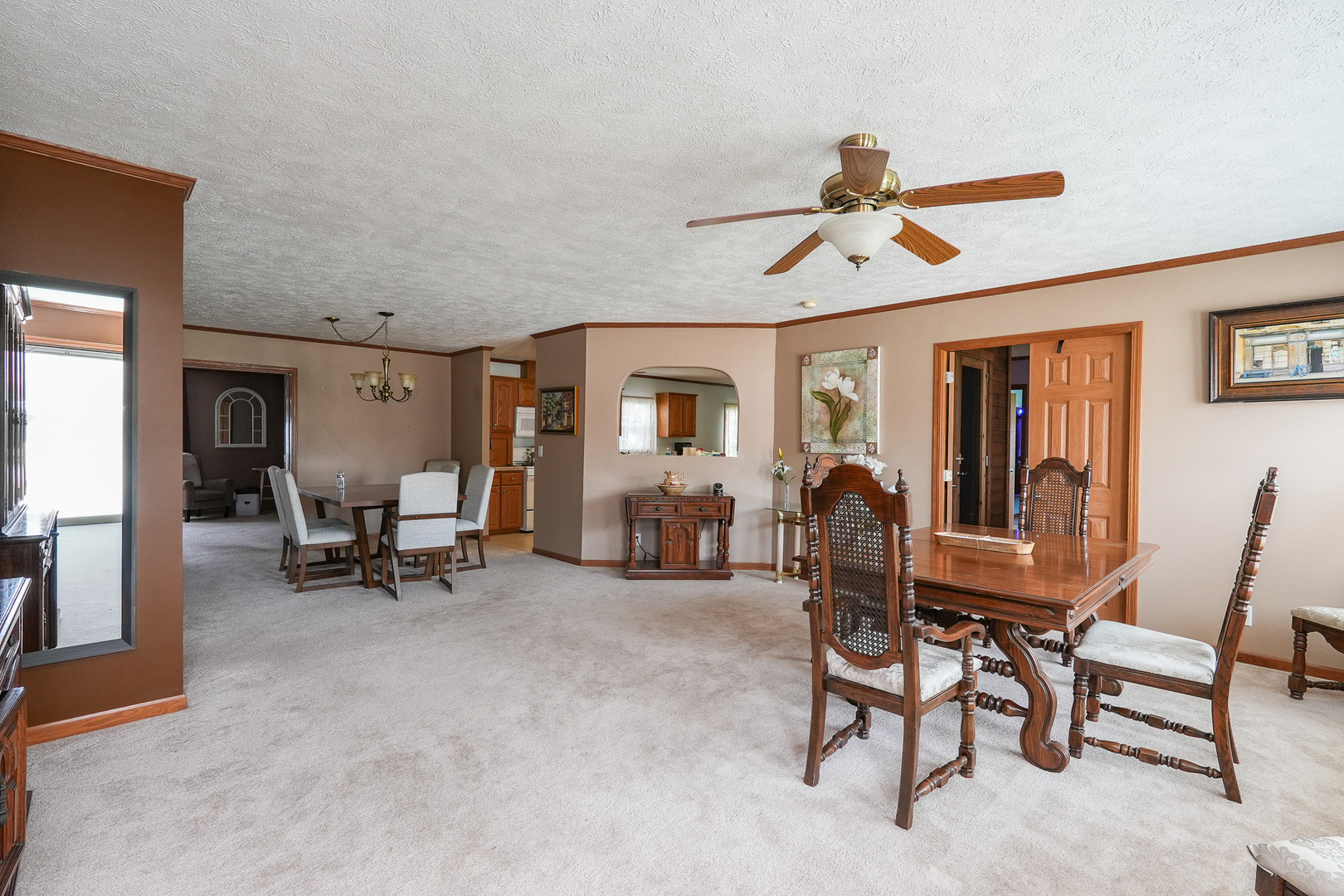 1078 Aspen Drive Property Photo 5