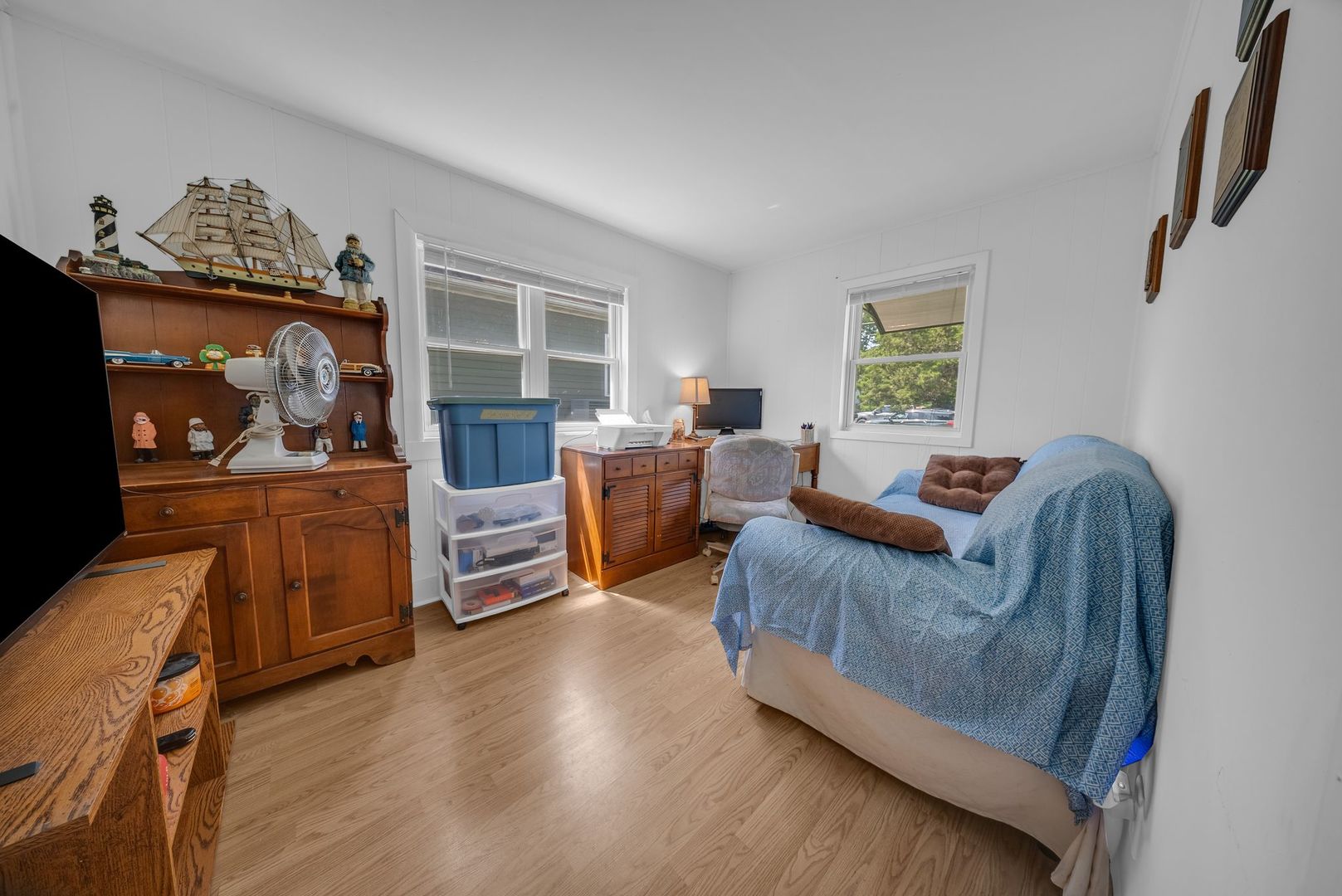 1038 Catherine Street Property Photo 11