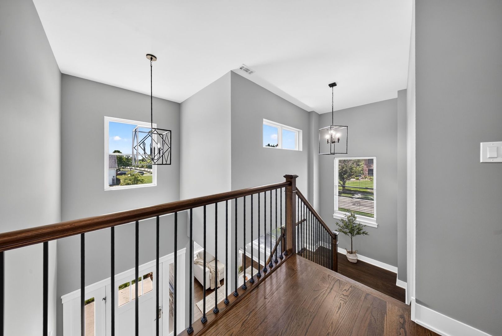 2121 Westover Road Property Photo 23