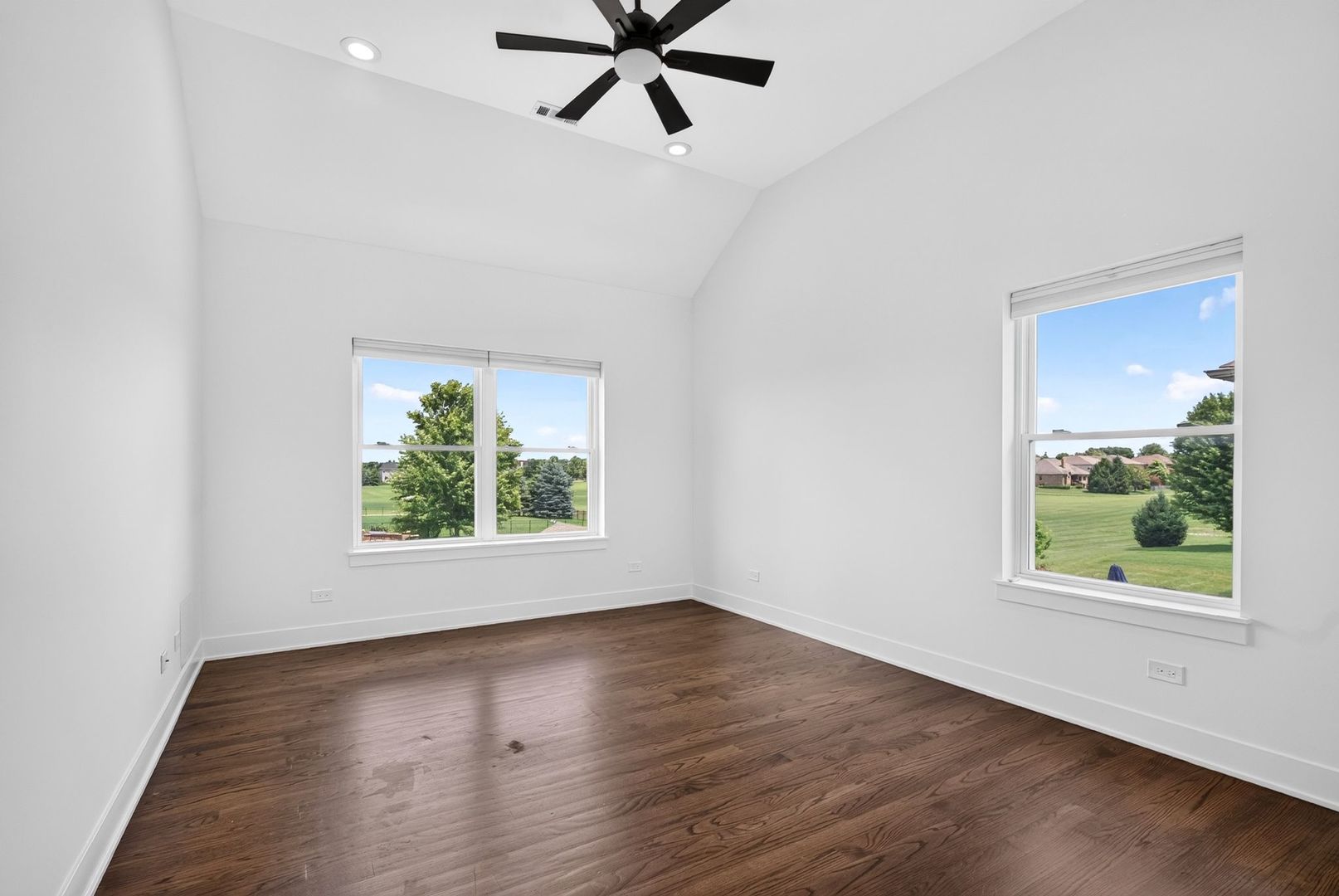2121 Westover Road Property Photo 38