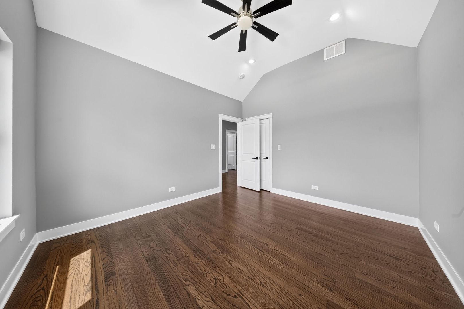 2121 Westover Road Property Photo 48