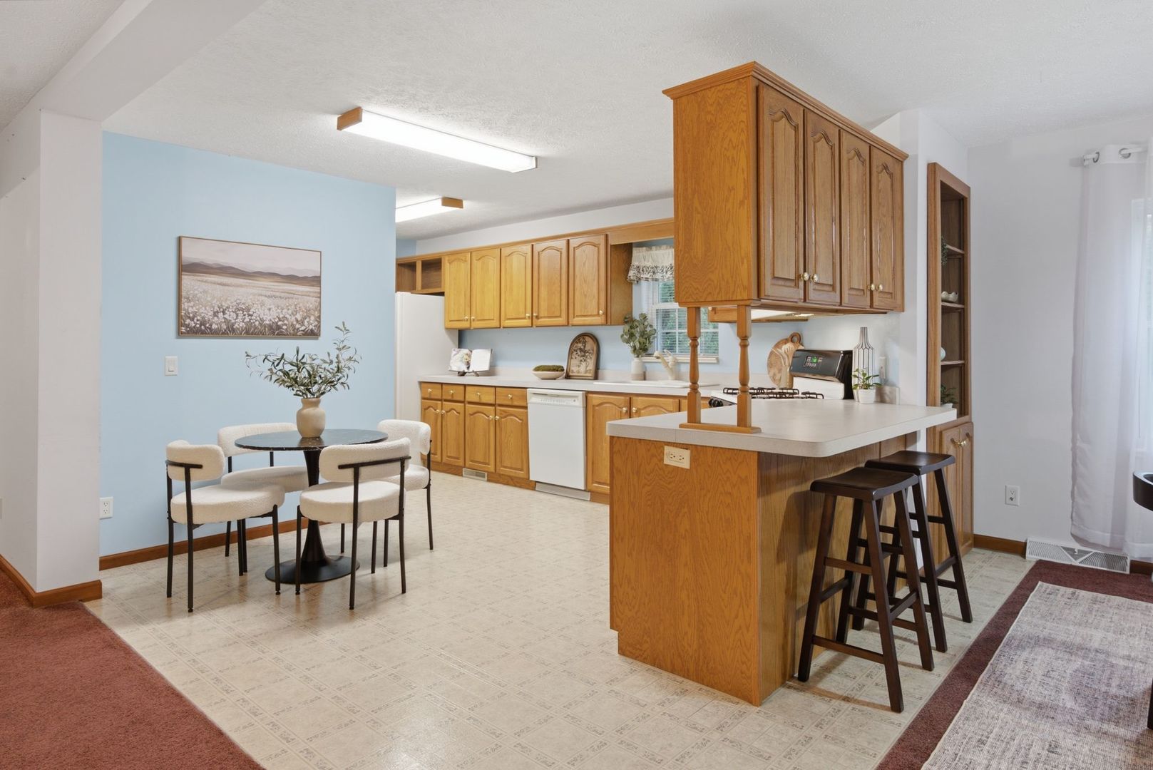 211 Bridge Street Property Photo 6