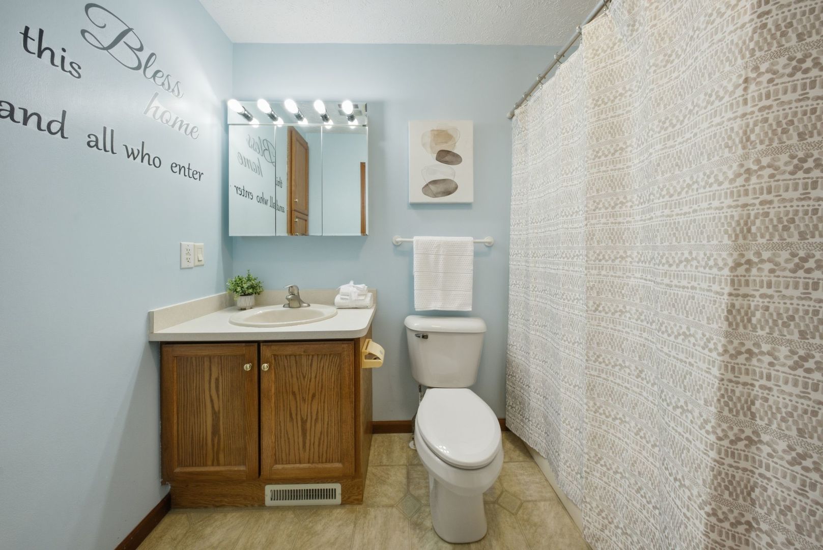 211 Bridge Street Property Photo 14