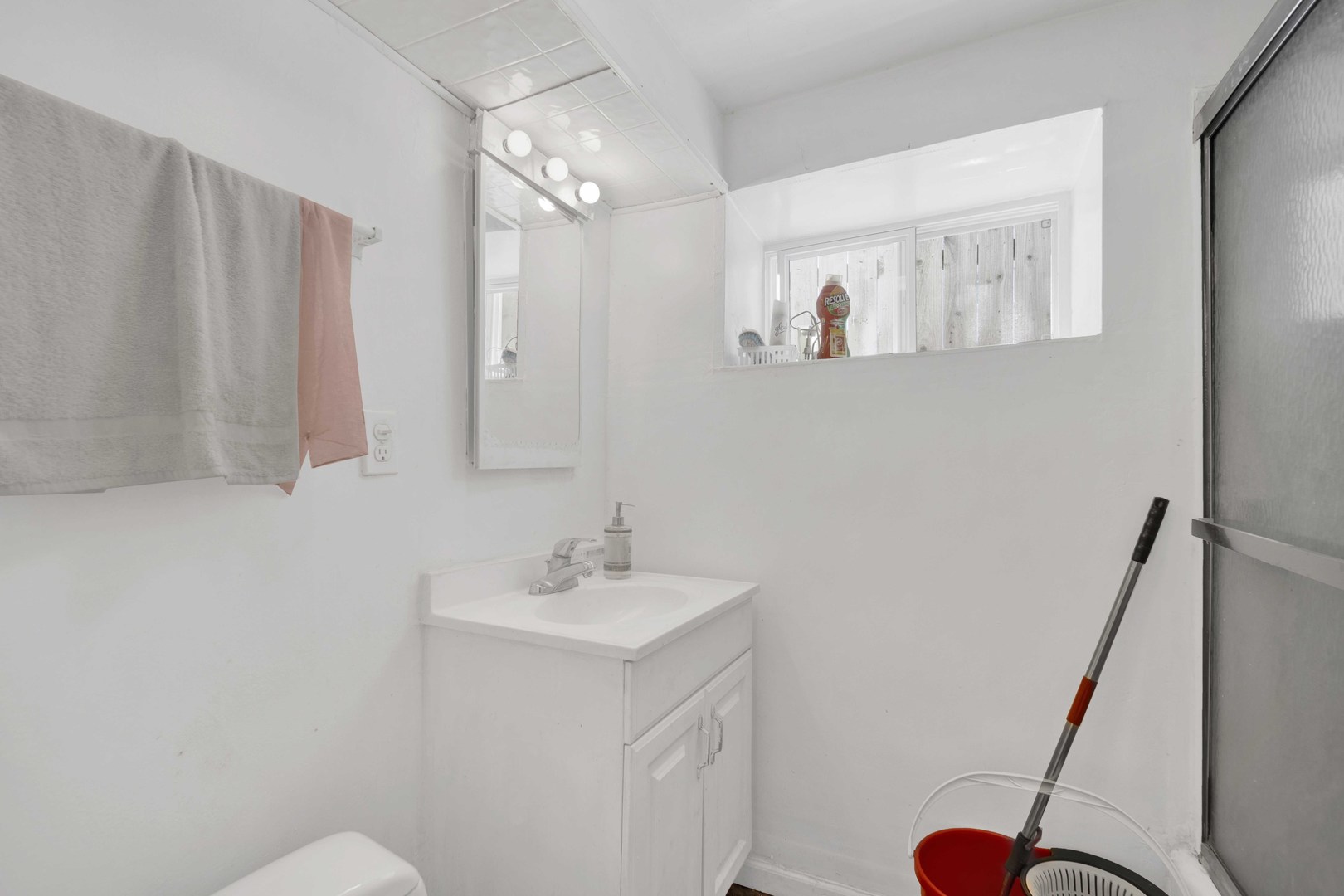 2945 N California Avenue Property Photo 26