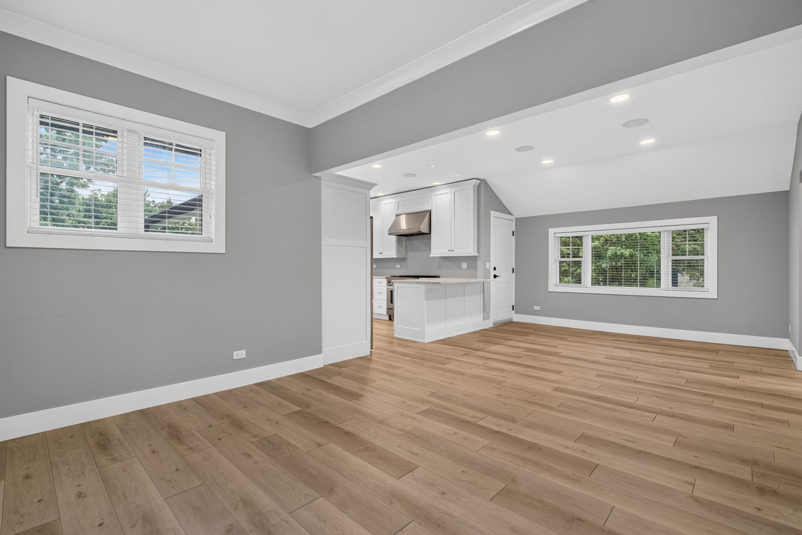 240 S Brainard Avenue 2 Property Photo 13