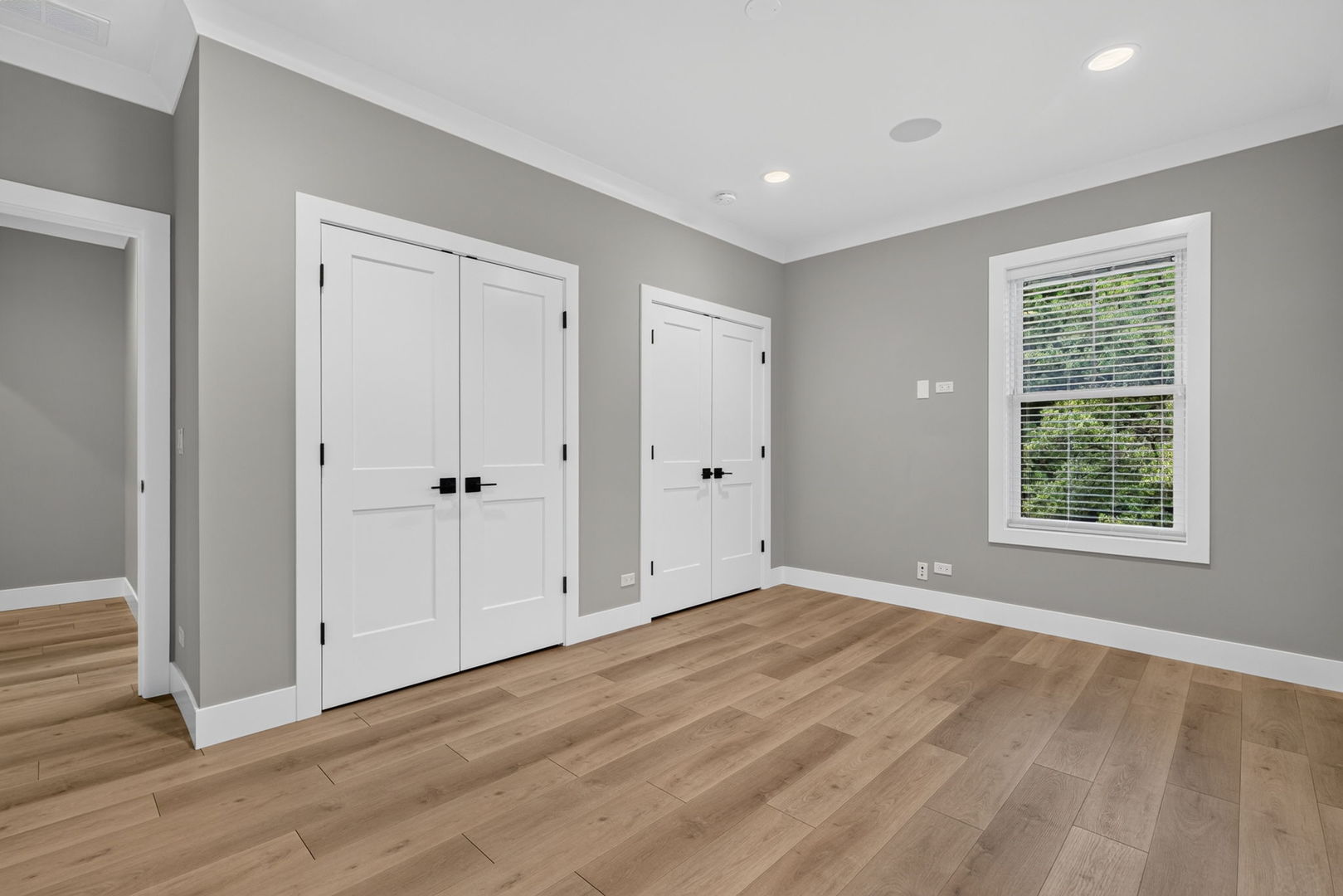 240 S Brainard Avenue 2 Property Photo 21