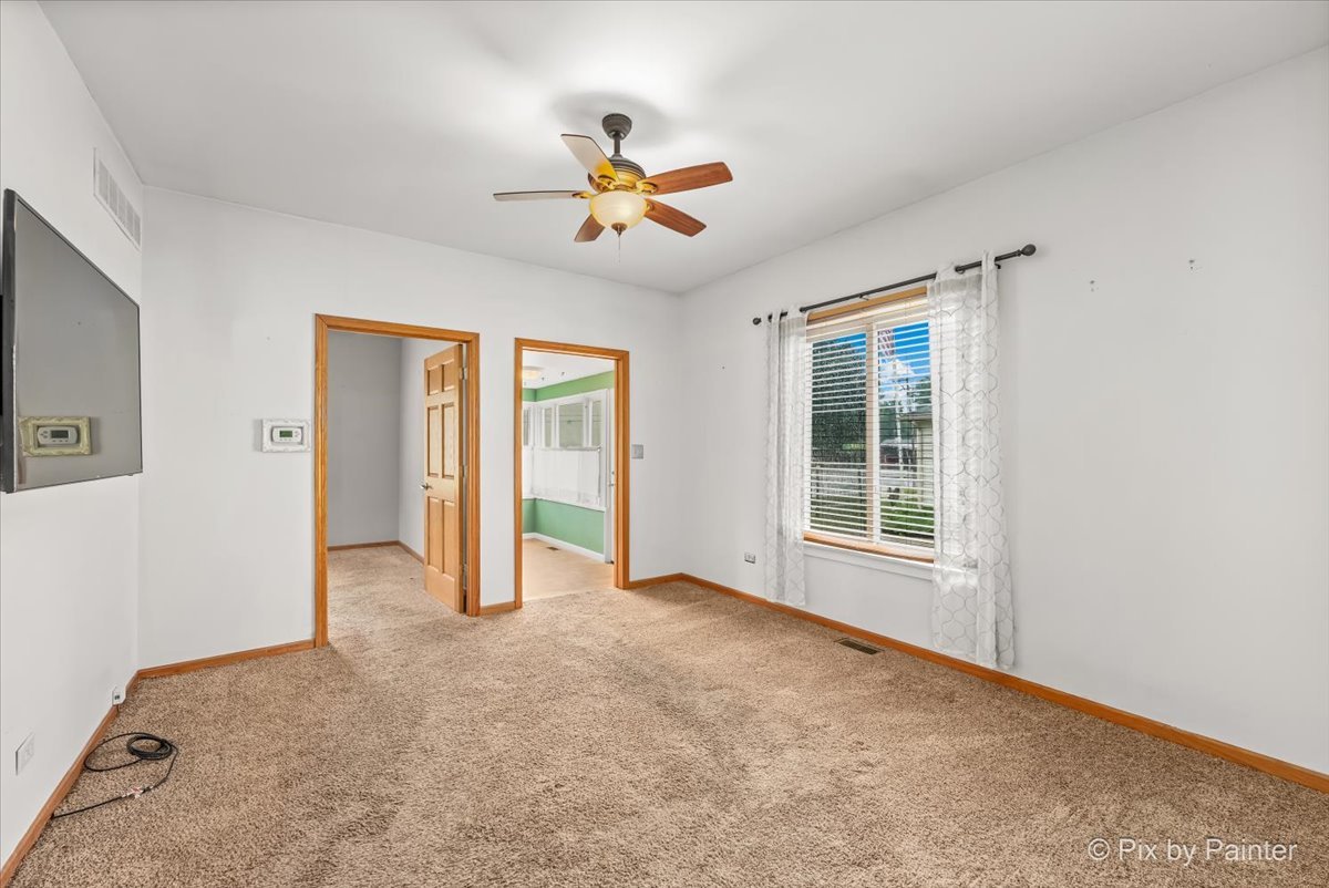 278 S Melrose Avenue Property Photo 6