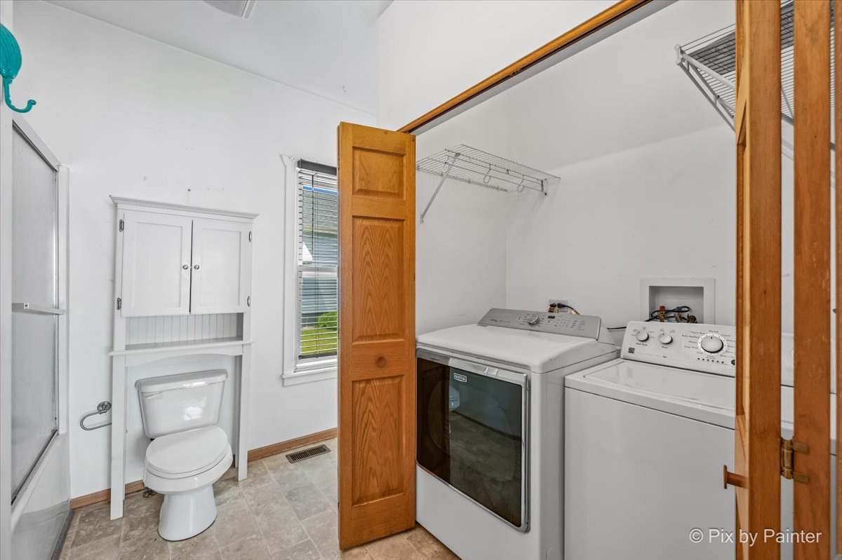 278 S Melrose Avenue Property Photo 16