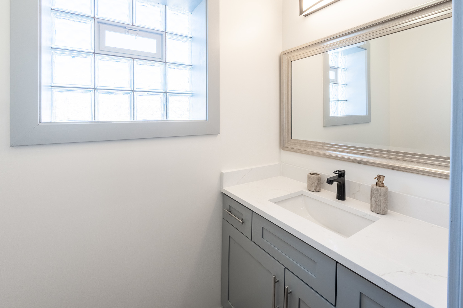 4353 S Halsted Street Property Photo 13