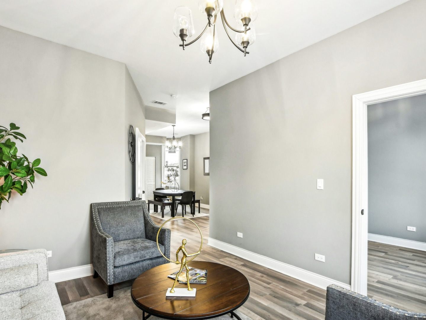 1806 S Trumbull Avenue 3 Property Photo 7