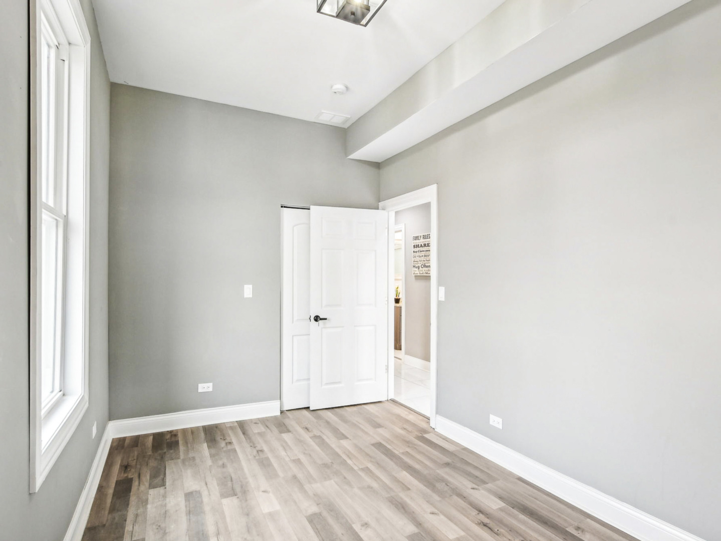 1806 S Trumbull Avenue 3 Property Photo 10