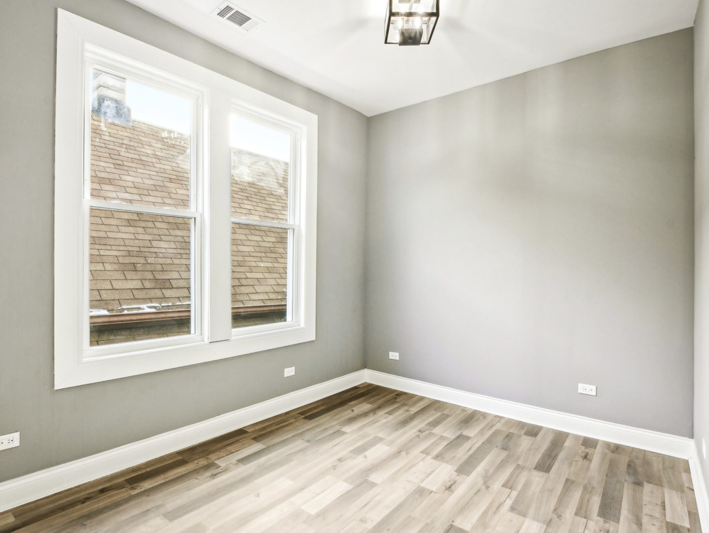 1806 S Trumbull Avenue 3 Property Photo 11
