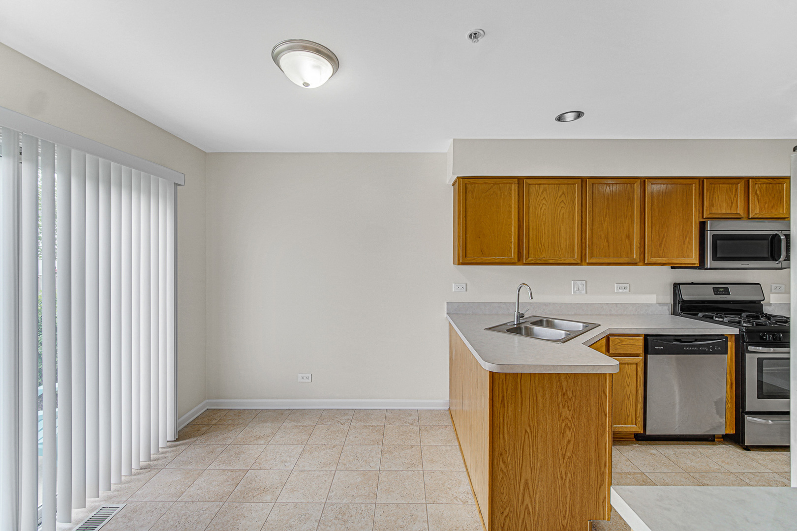 12720518 Property Photo 8