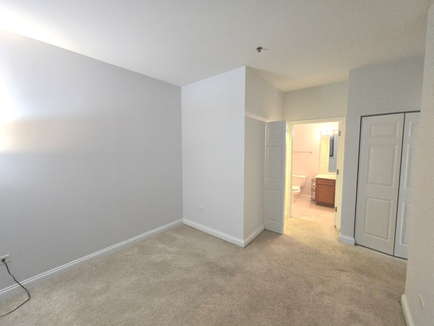8 W Monroe Street 1800 Property Photo 7
