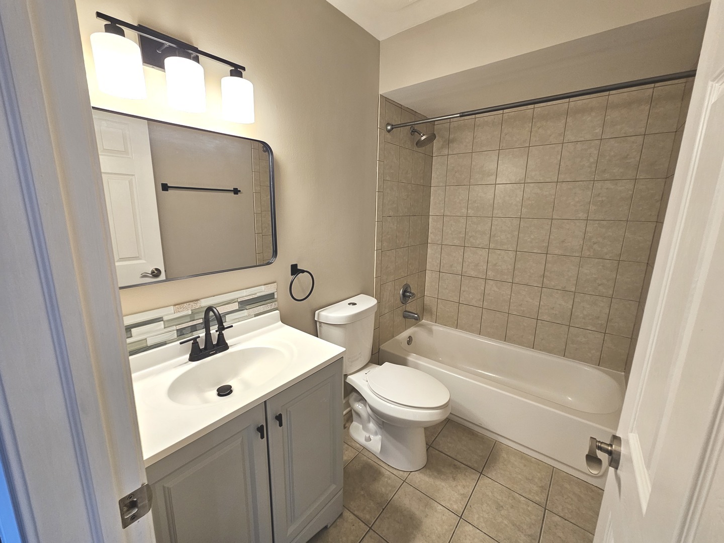 9358 Golf Road 3b Property Photo 18