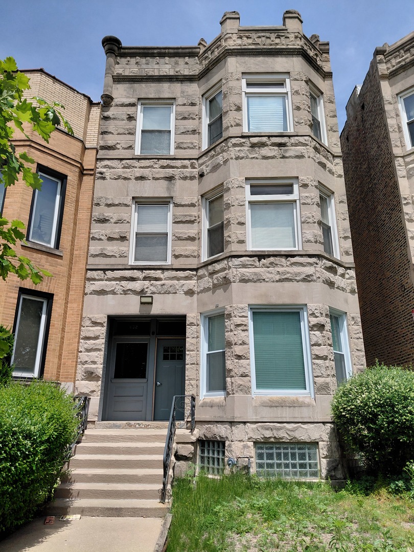 432 E 45th Place Property Photo 1