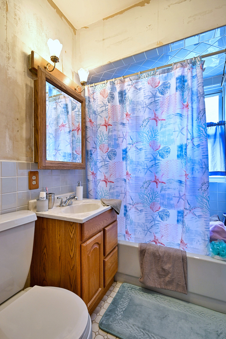 6033 N Harlem Avenue Property Photo 18