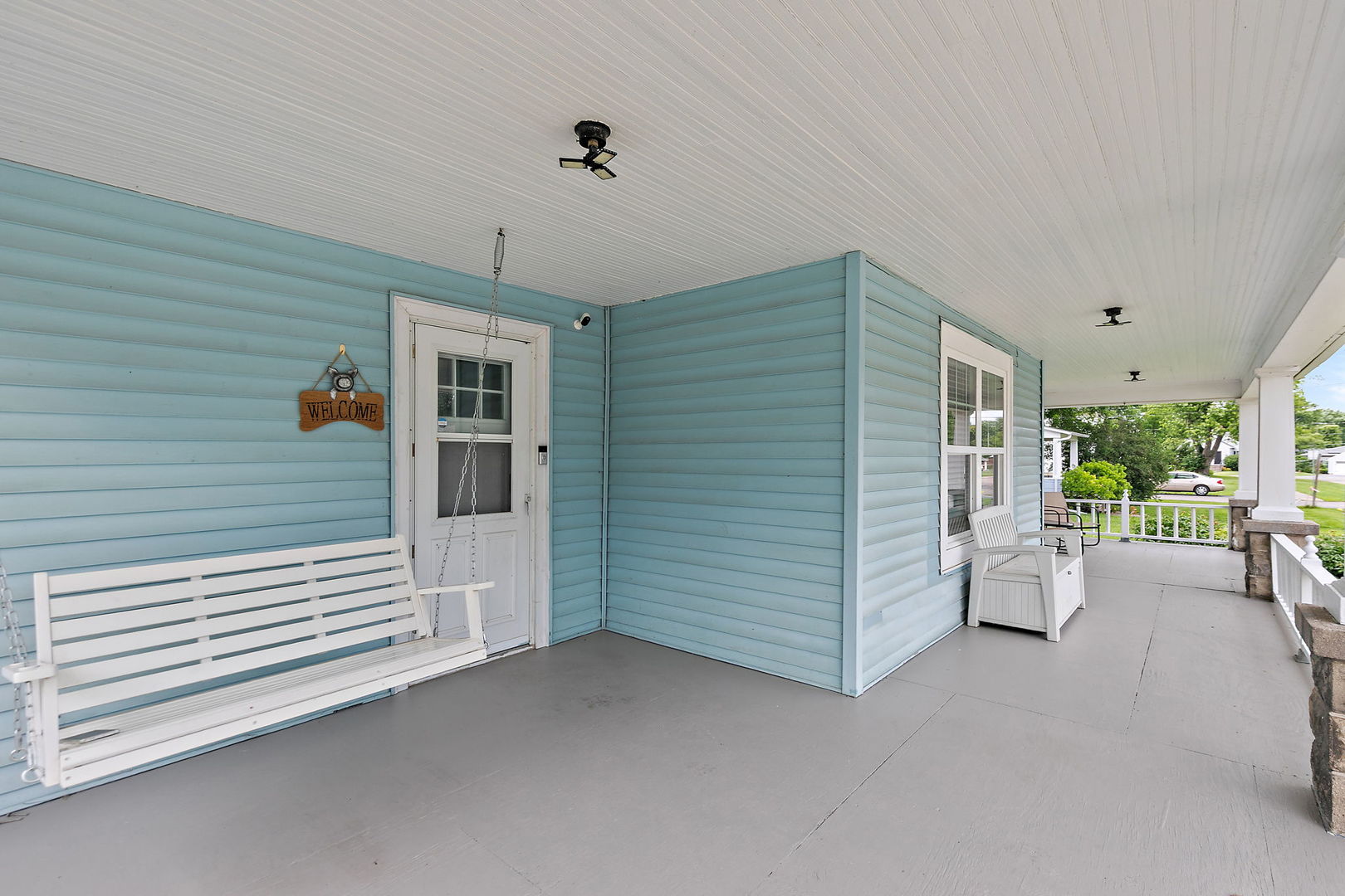 220 N Elm Street Property Photo 4