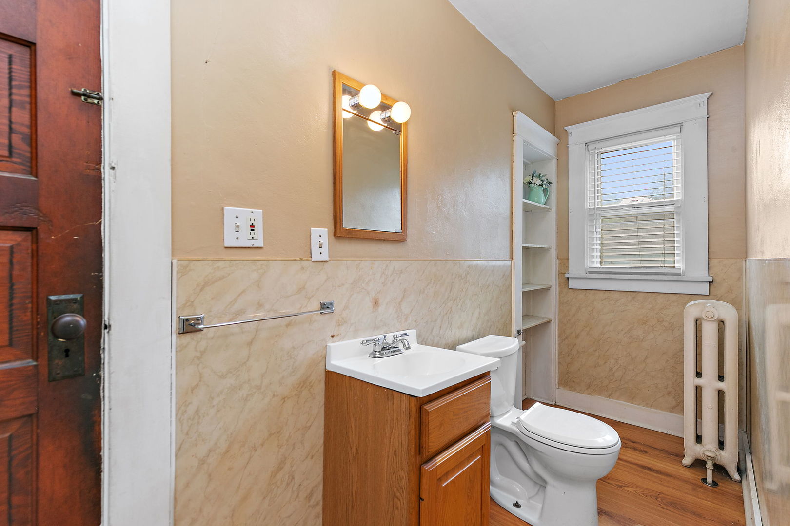 220 N Elm Street Property Photo 19