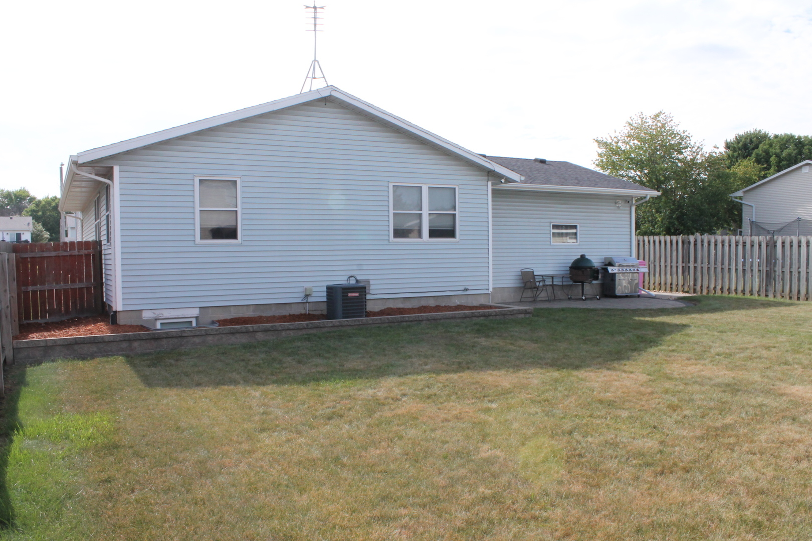 916 Birchwood Drive Property Photo 3