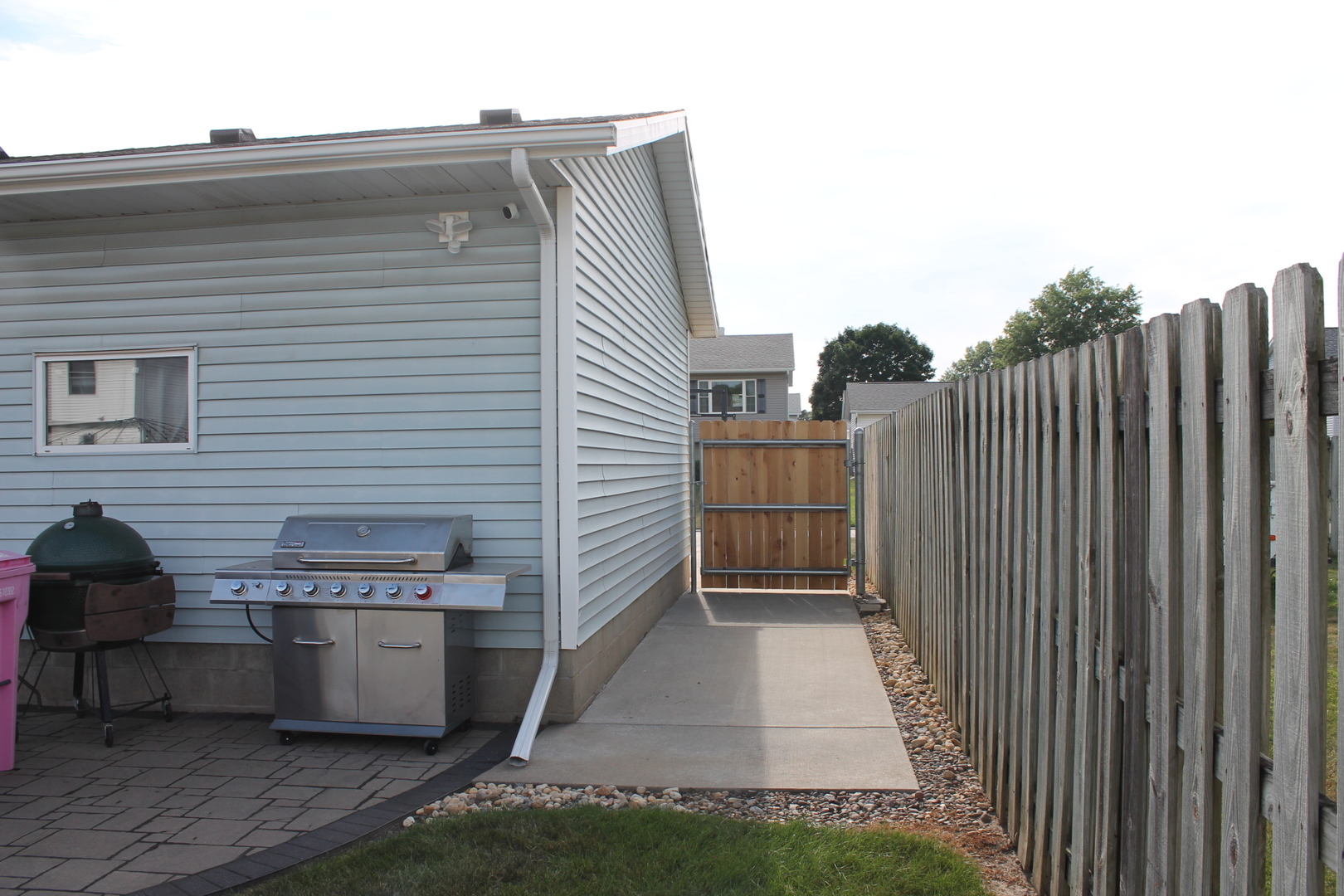 916 Birchwood Drive Property Photo 4