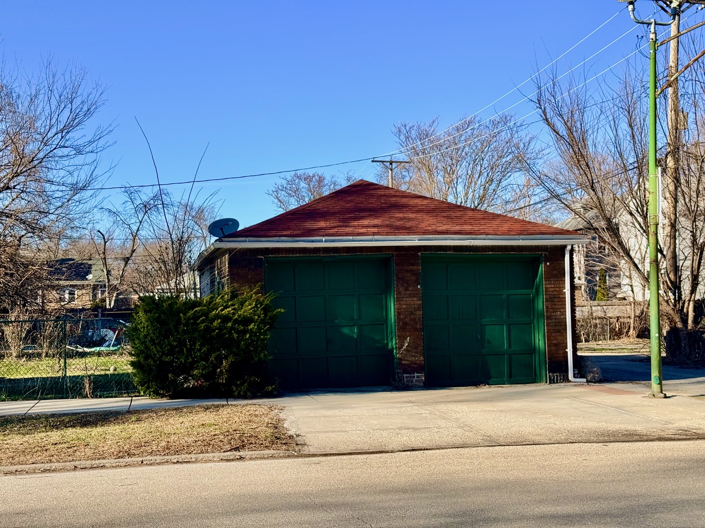 8757 S Marquette Avenue Property Photo 8