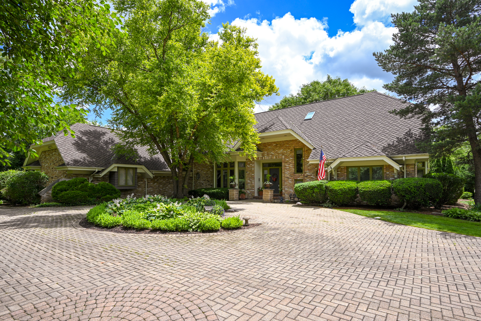 6450 Manor Drive