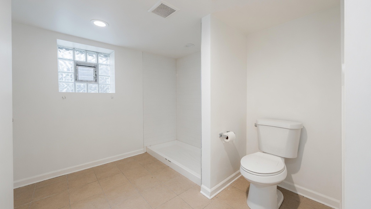 12720589 Property Photo 10