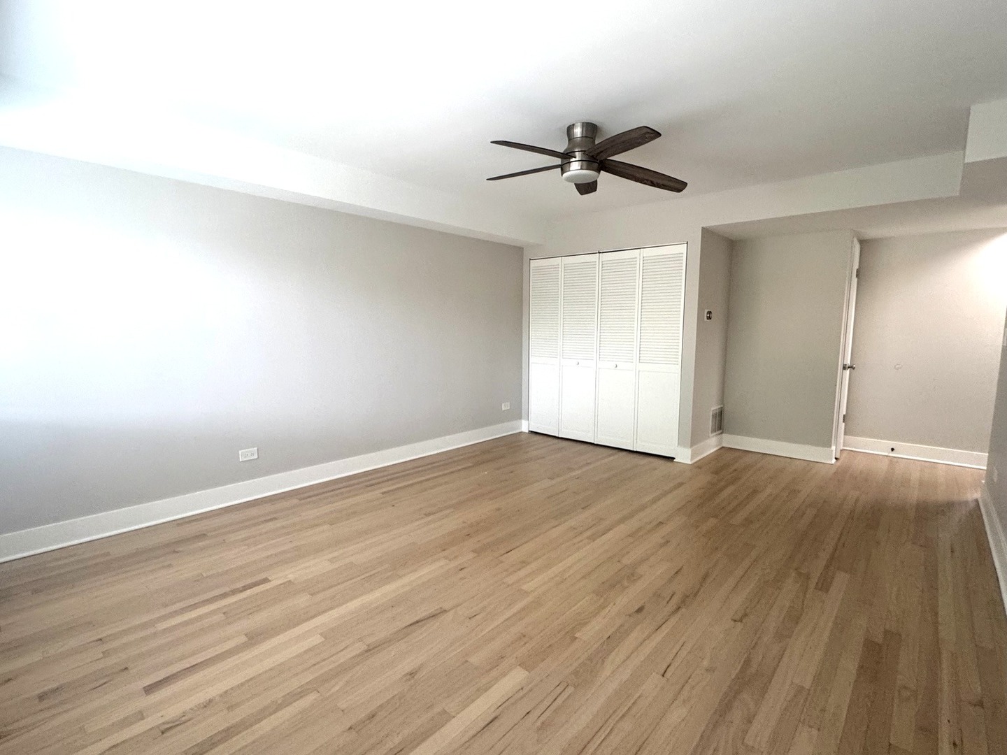 1215 Balmoral Avenue 2 Property Photo 3